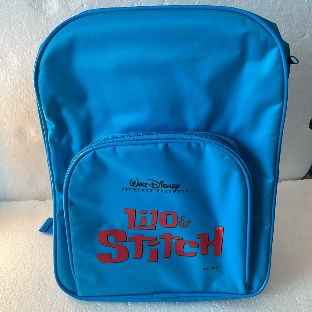 Vintage Y2K Walt Disney Lilo & stitch
turquoise backpack preschool elementary
